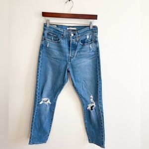 Levi’s Wedgie size 27 Distressed Women Jeans